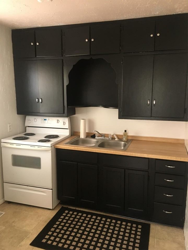 1214 1/2 Woodward - Photo 3 of 12