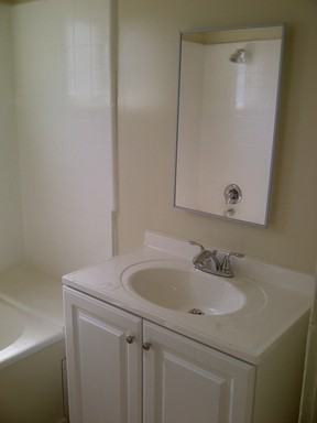 1252 E Villa St - Photo 2 of 6