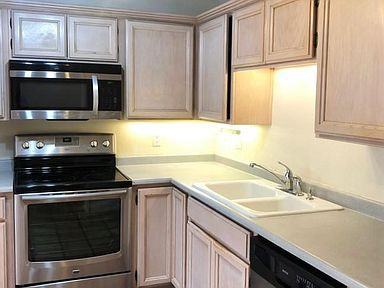 616 East Manzanita Drive - Photo 3 of 9