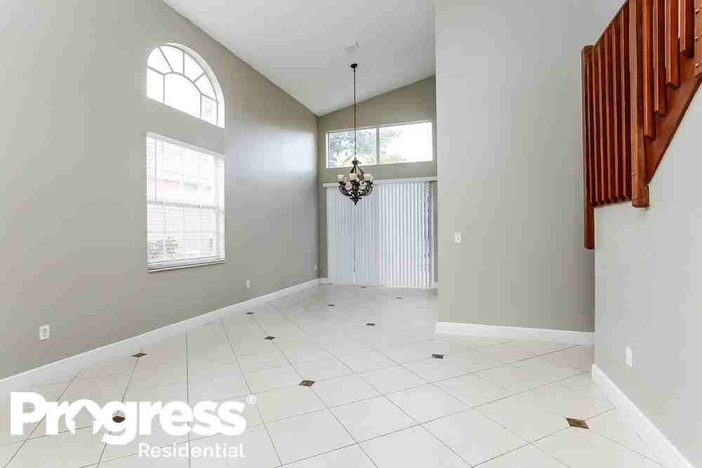 15723 Nw 16th Ct - Photo 2 of 15