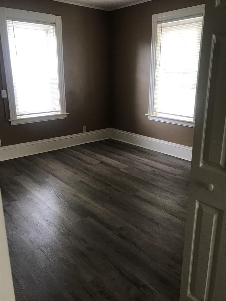 139B S Main St #139BTOP - Photo 3 of 7