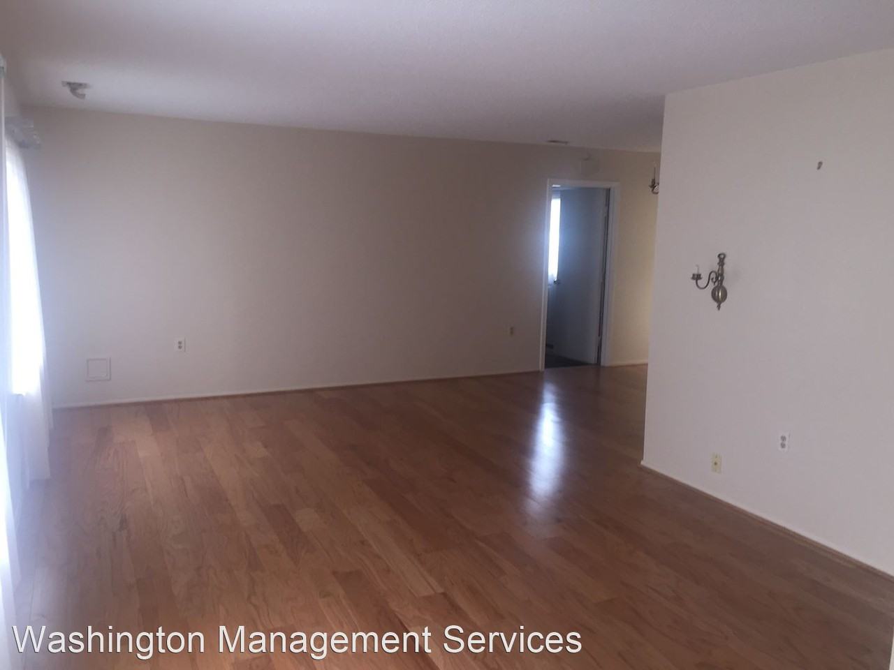3625 Chorley Woods Way #8B - Photo 2 of 6