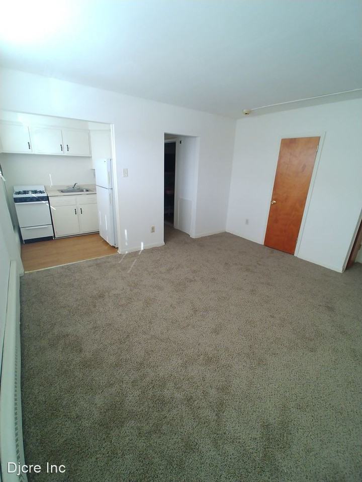 6200 Torresdale Avenue - Photo 3 of 5