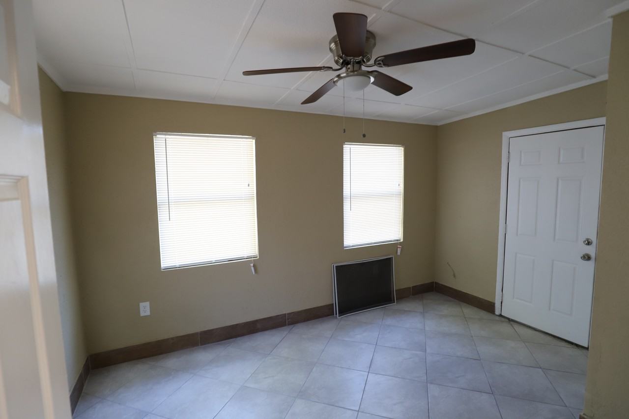 4124 Flamingo Dr - Photo 7 of 12