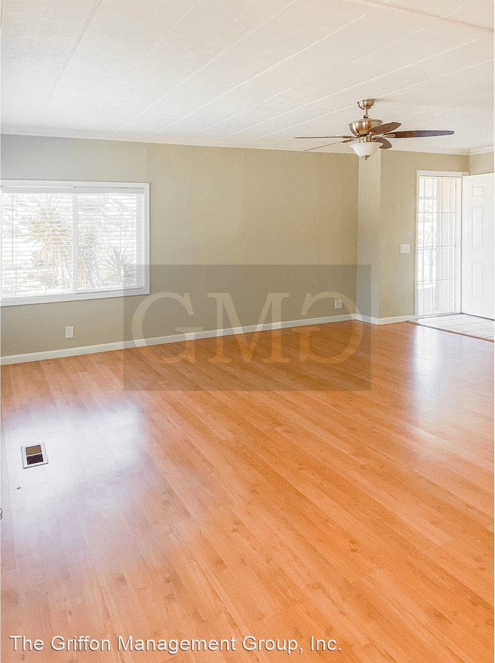 45200 Sage Rd - Photo 3 of 15