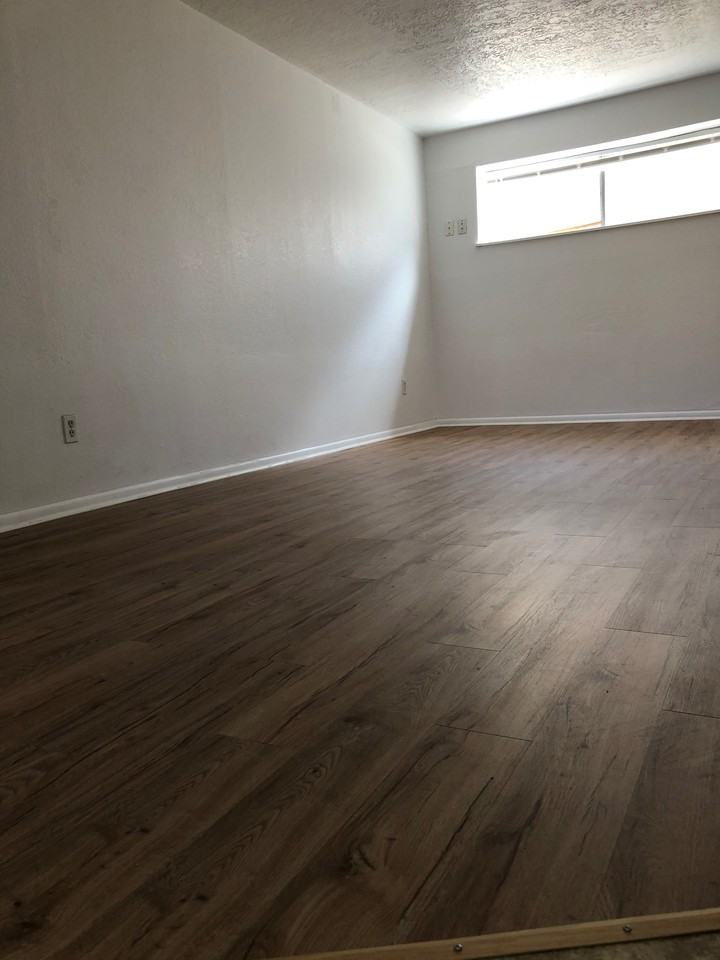 1601 Lead Ave Se - Photo 4 of 34