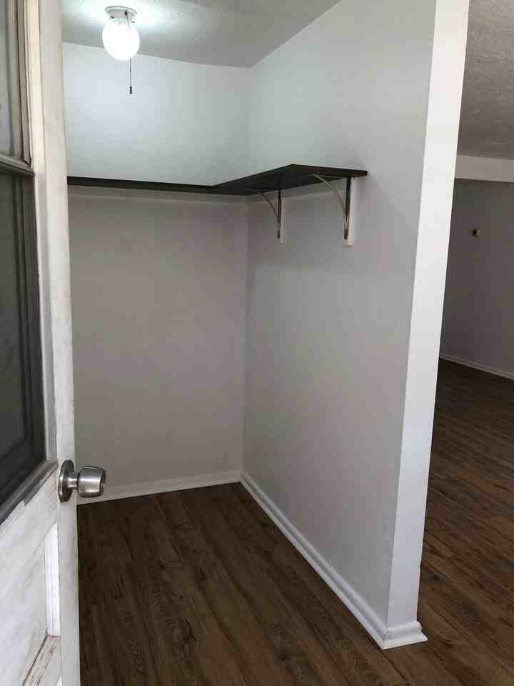 1601 Lead Ave Se - Photo 7 of 34
