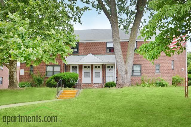 Maybrook Plaza - Photo 3 of 6