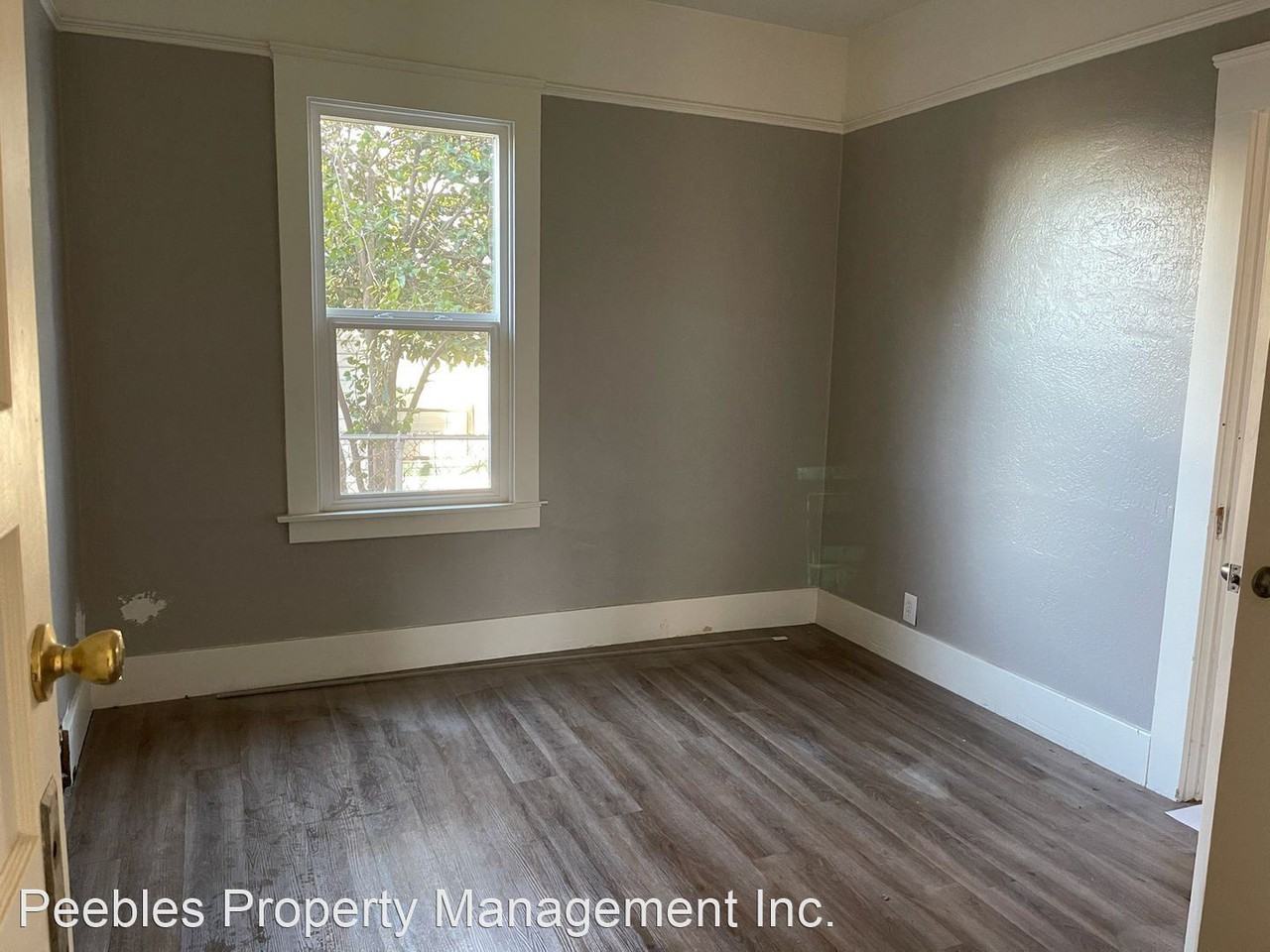 2745 Myers St - Photo 3 of 8