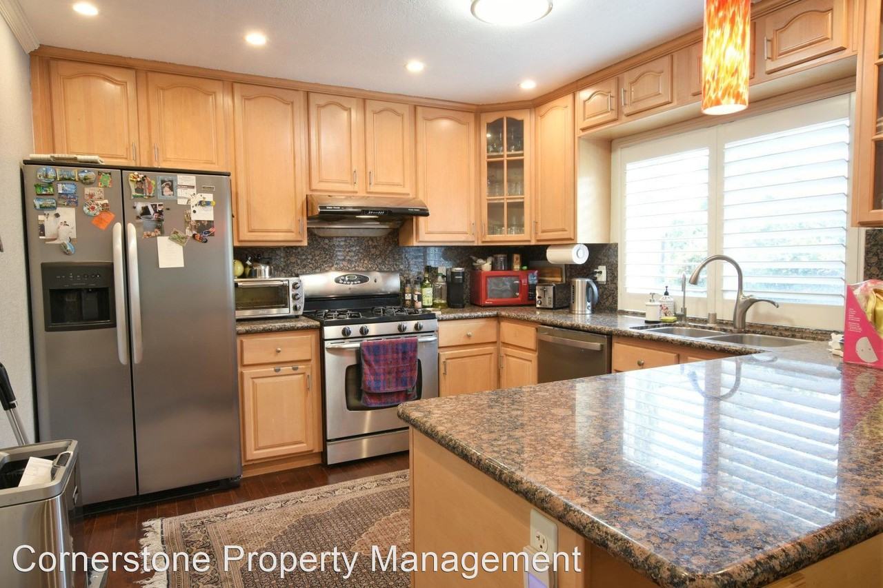 788 Pricewood Ct - Photo 3 of 13