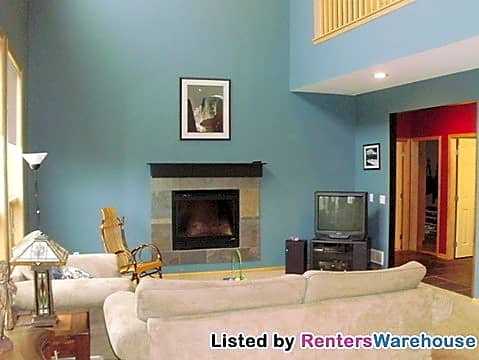 483 3rd St Sw - Photo 3 of 7