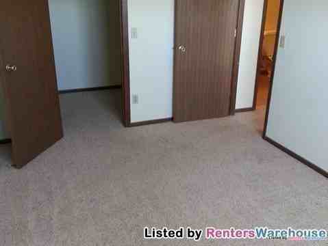 4076 Tower St - Photo 2 of 11