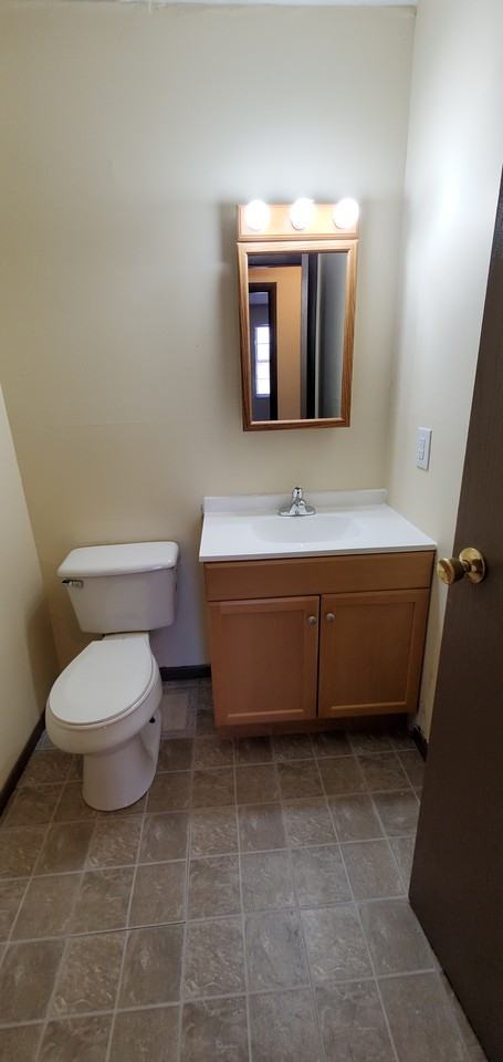 Gordon Smith Apartments - Photo 3 of 10