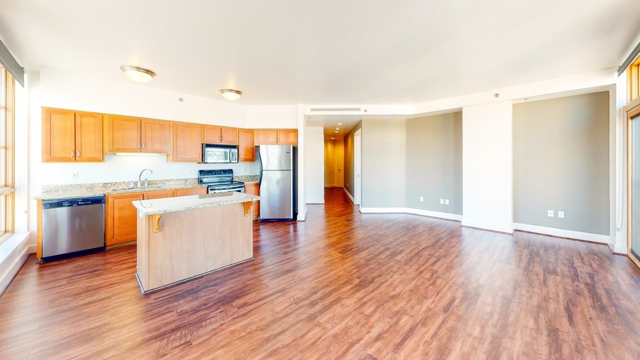 The Burlington Tower - Photo 4 of 63