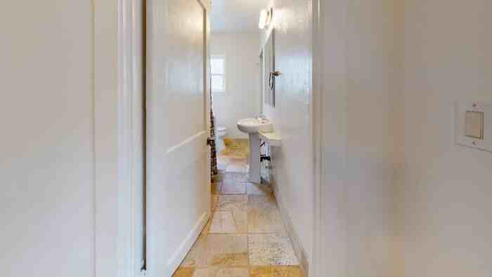 684 Dias St - Photo 3 of 8