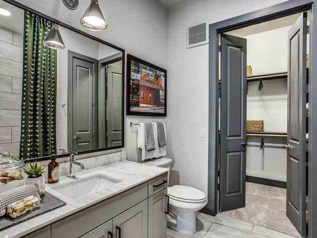 3233 Harmon Ave - Photo 6 of 12