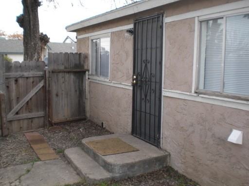 353 S Filbert Rd - Photo 2 of 12