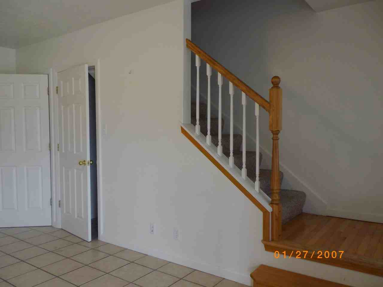409 Green St #409 - Photo 3 of 6
