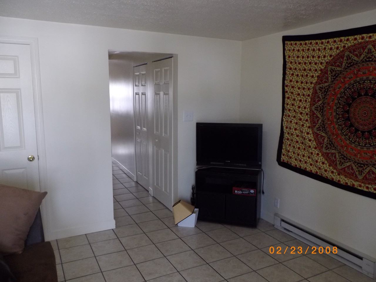 413 Green St #413 - Photo 2 of 6