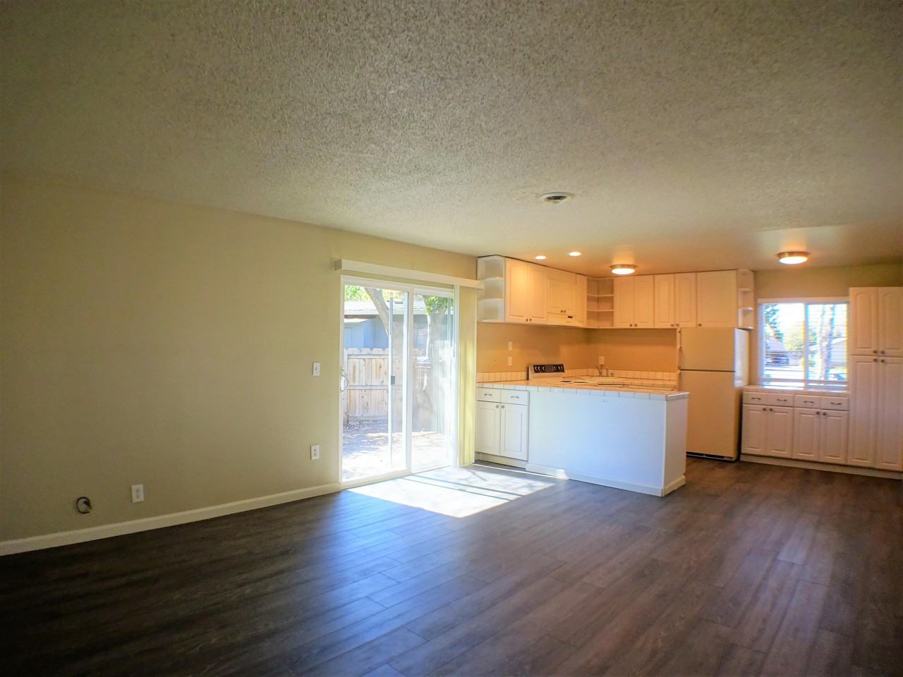 28 Santos Way #1 - Photo 2 of 11