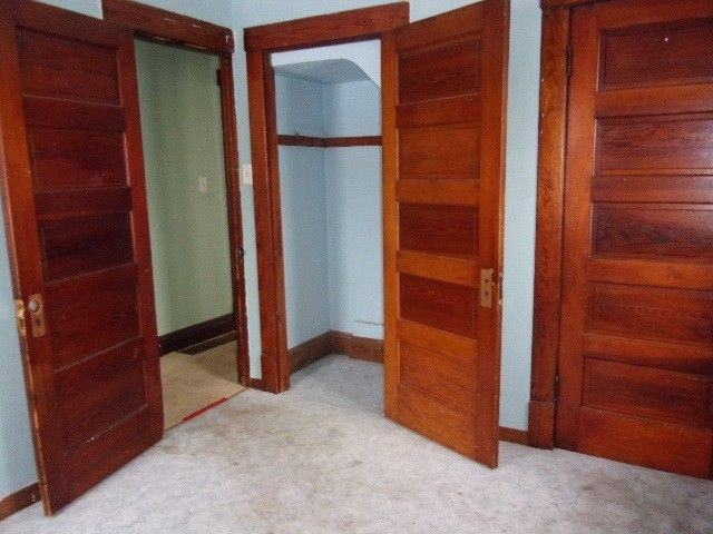 1524 W 2nd St #1 - Photo 2 of 11