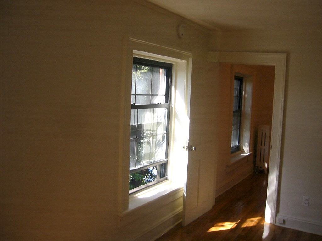 14 Schermerhorn St #10 - Photo 2 of 4