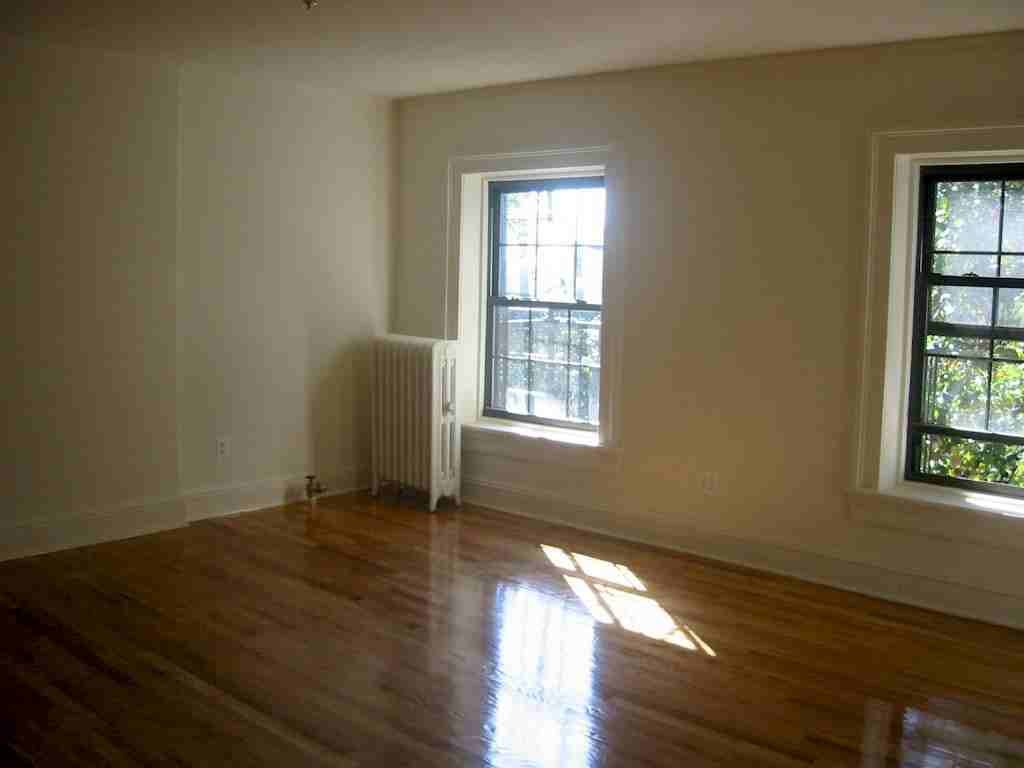 14 Schermerhorn St #10 - Photo 3 of 4