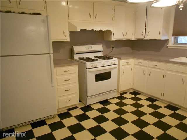 1730 W Boyd St - Photo 2 of 7