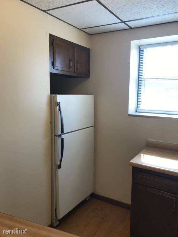 54 54 W Craig St 204 - Photo 3 of 17