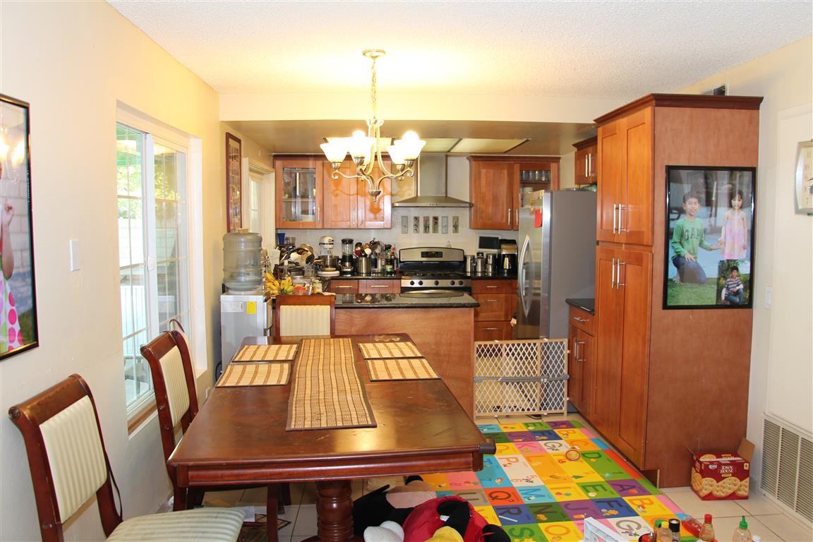 13730 Mulberry Dr - Photo 3 of 15