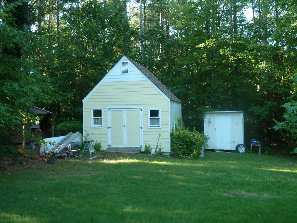 104 Dryden Ln - Photo 2 of 12