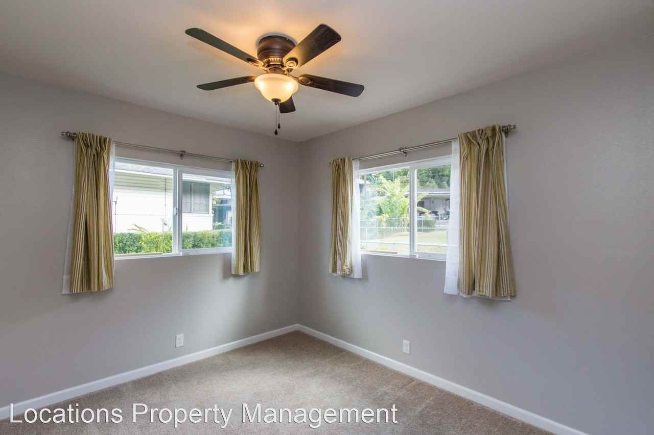 2438 10th Ave - Photo 3 of 5