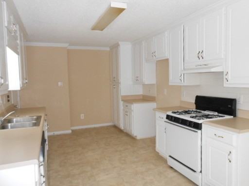 10167 Commons Way - Photo 3 of 8