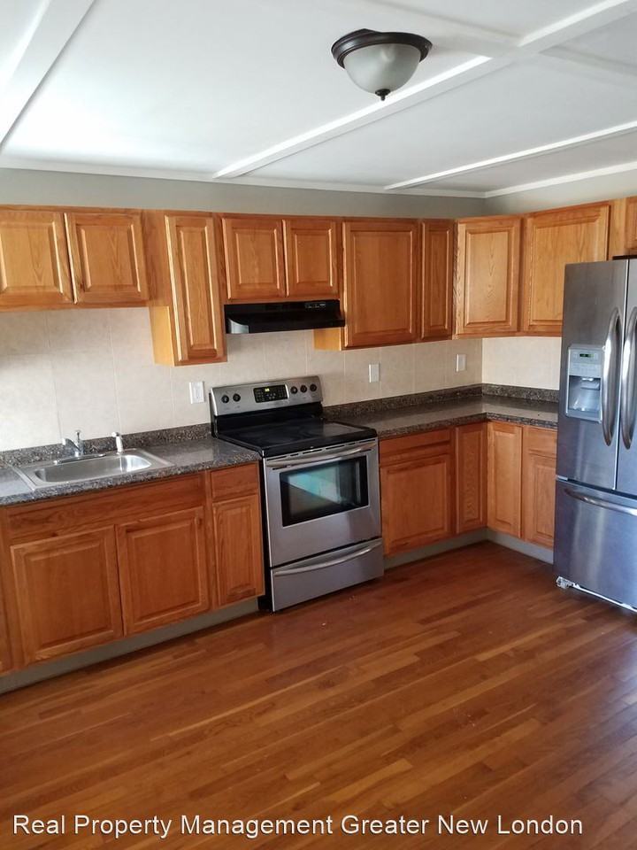 300-314 Fitcheville Rd - Photo 2 of 9