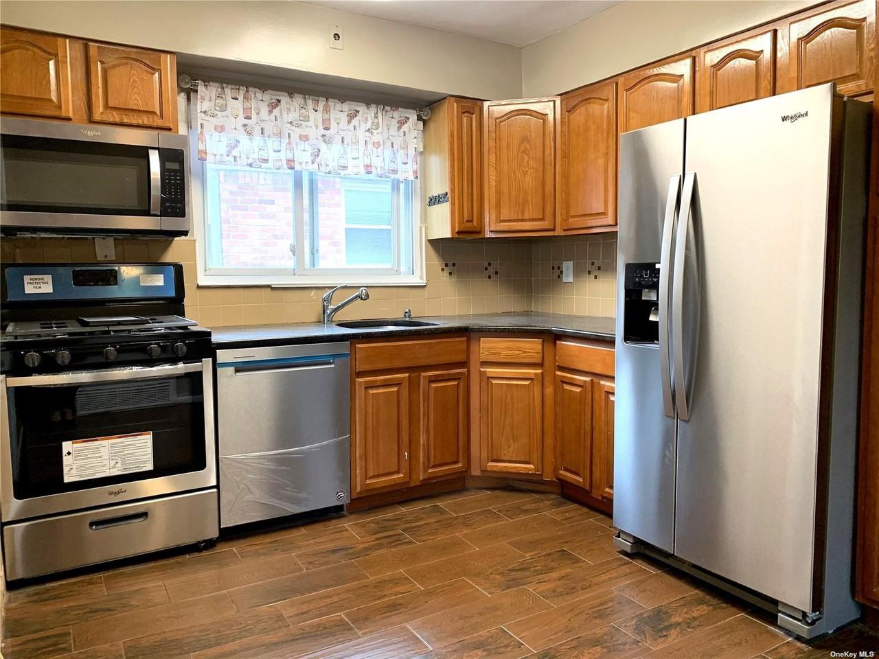 1512 201st St 2nd Fl - Photo 2 of 25