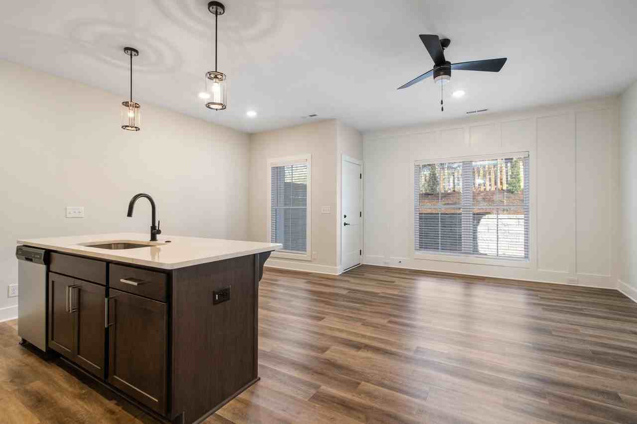 160 Excell Rd #C - Photo 5 of 34