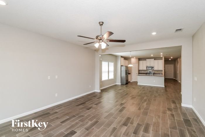 1137 Silver King Rd - Photo 3 of 15