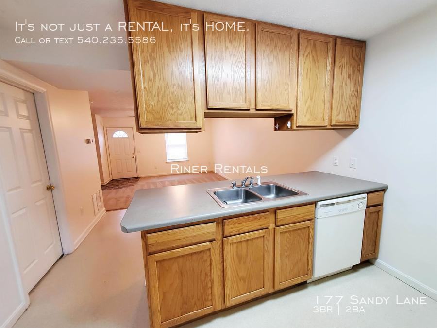 177 Sandy Ln - Photo 6 of 11