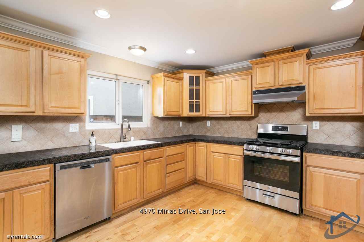 4970 Minas Drive - Photo 3 of 31