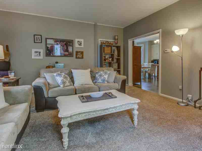 3244 3244 Cedar Ave 1 - Photo 2 of 8