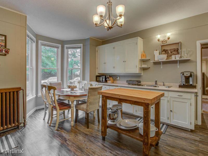 3244 3244 Cedar Ave 1 - Photo 3 of 8