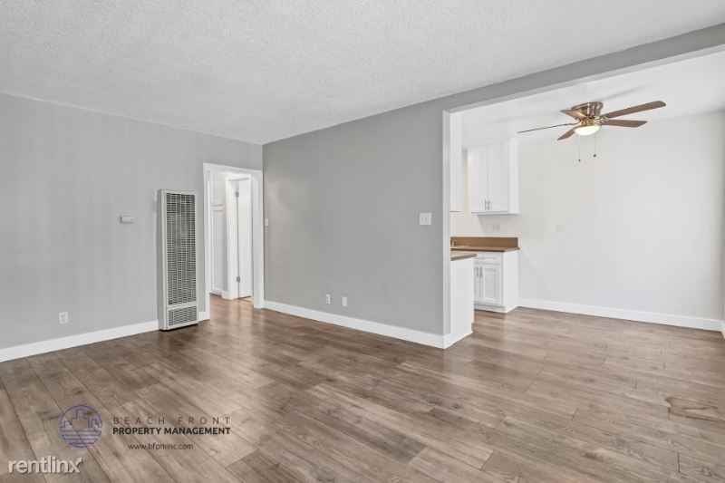 1305 W 19th St - Photo 2 of 24