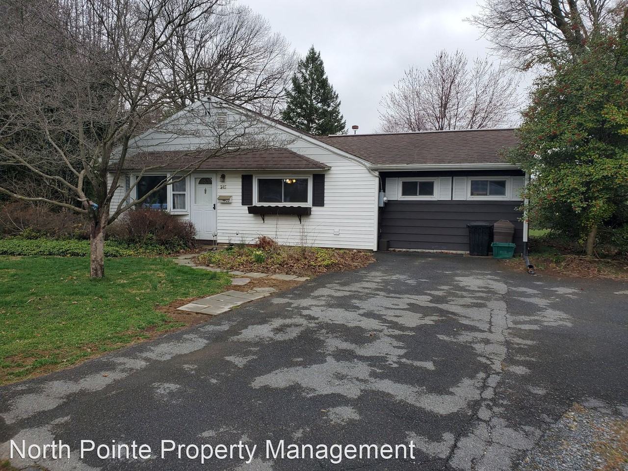 245 Lania Dr - Photo 2 of 26