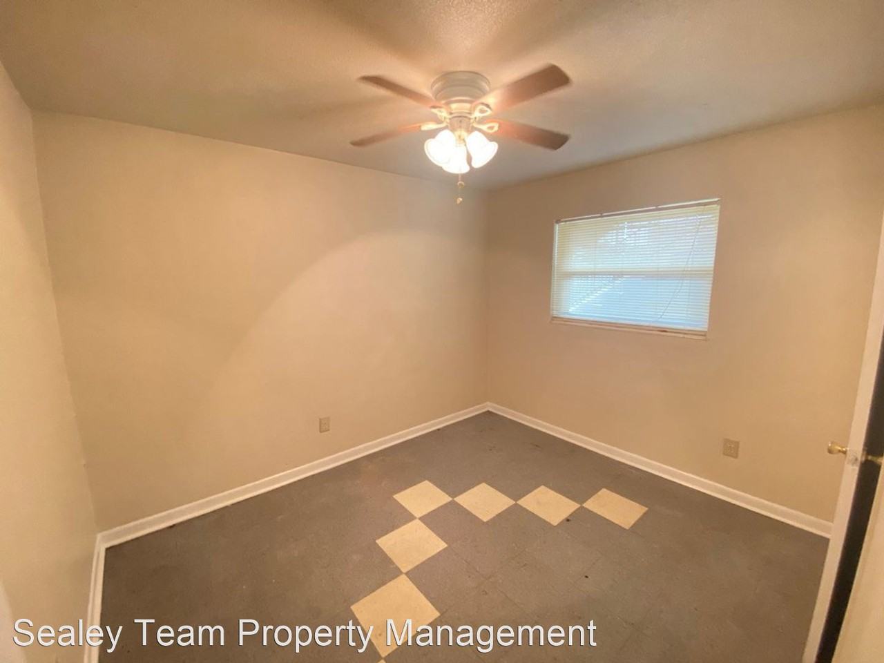 140 W. Palmer Ave - Photo 3 of 5