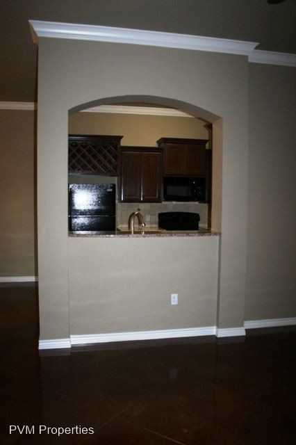 Fieldstone 608 - Photo 2 of 7