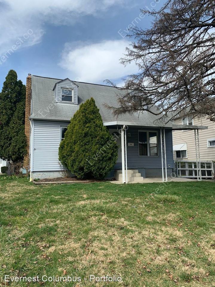749 Racine Ave - Photo 3 of 25
