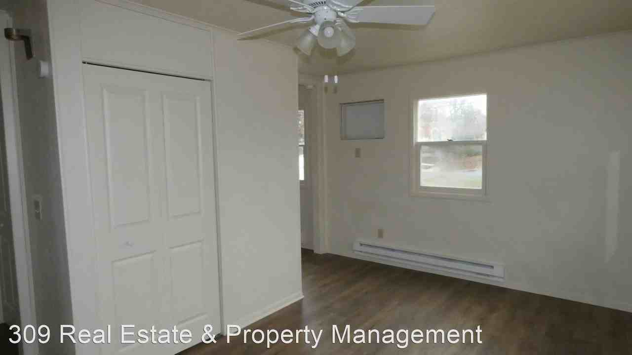 500 S Darst St - Photo 2 of 13