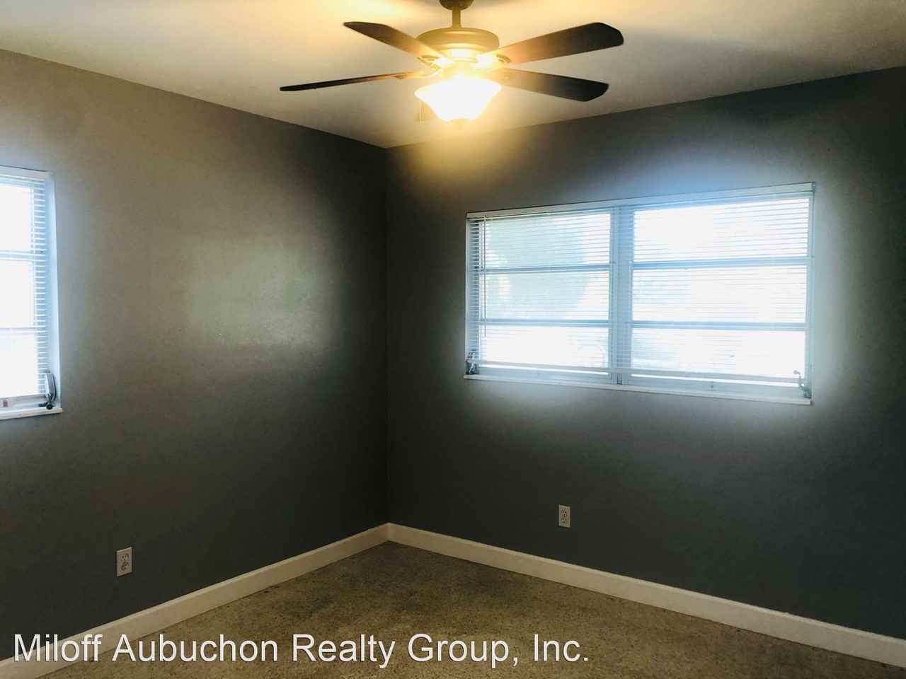 5229 Versailles Ct - Photo 3 of 18