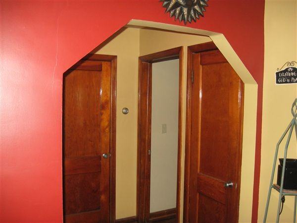 865 Windsor Ave - Photo 3 of 8