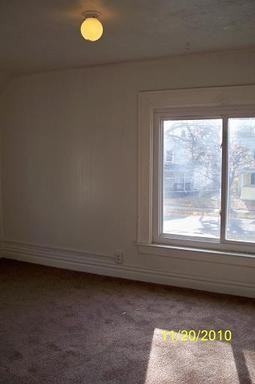 122 W Barnes Ave - Photo 3 of 9